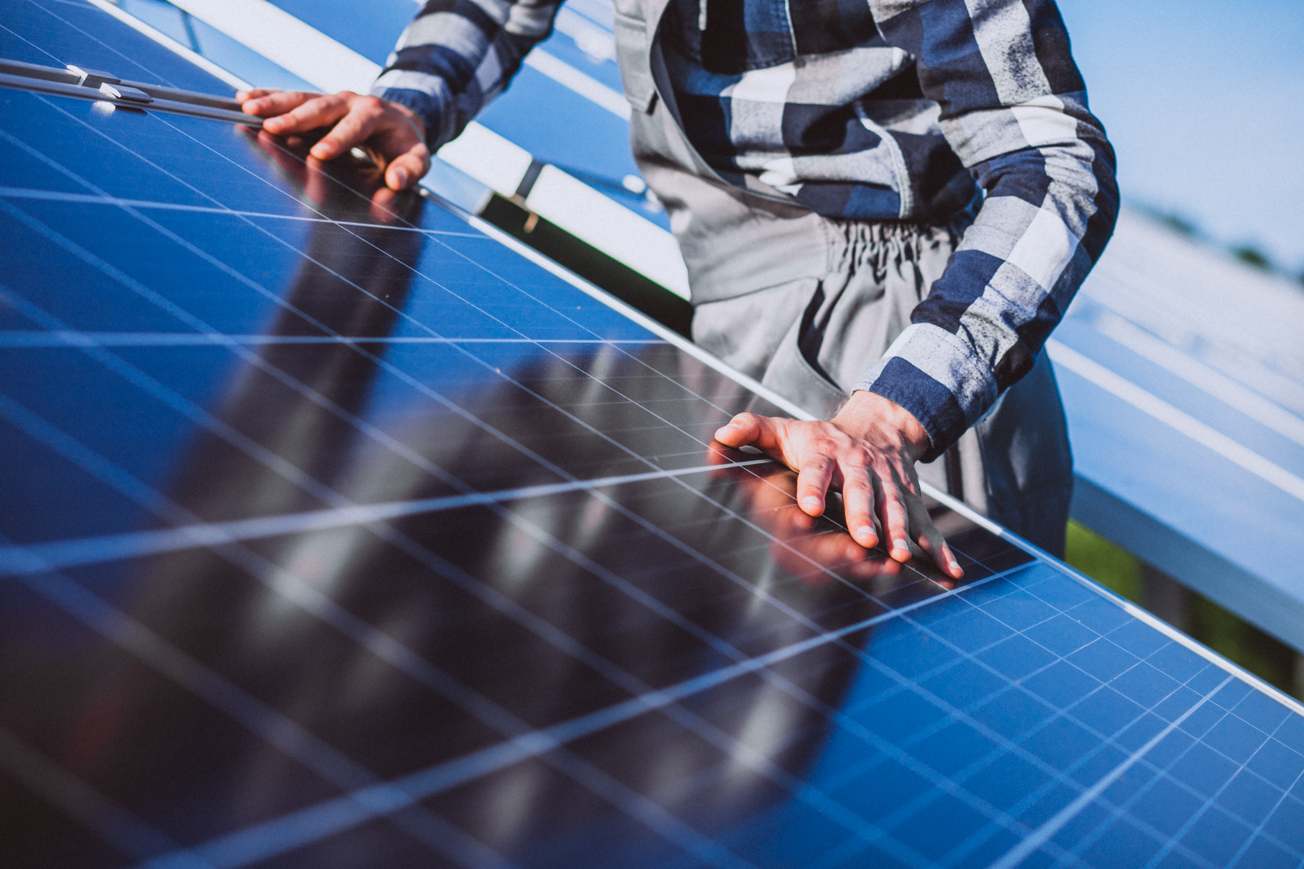 out/resources/images/carousel/solar-panels.jpg